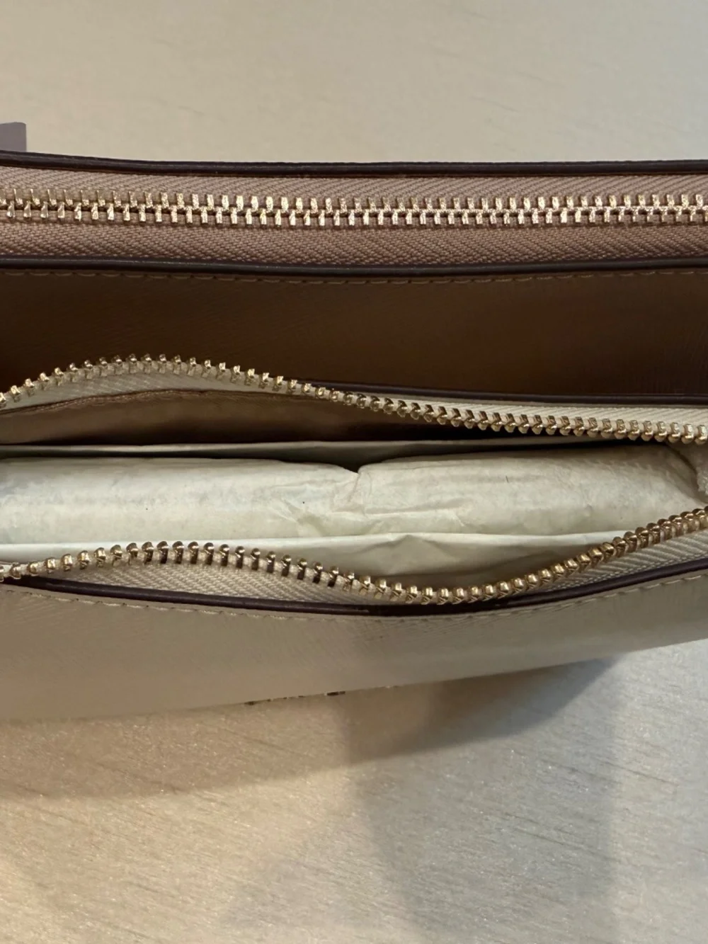 Kate Spade Duet Beige & White Leather Crossbody Bag  NWT